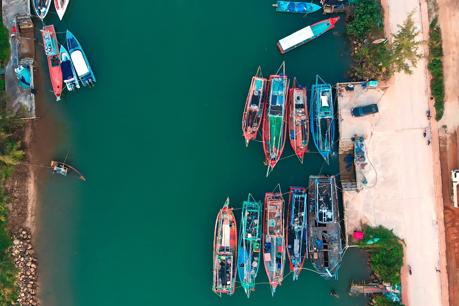 uganda-header-img__0002_03