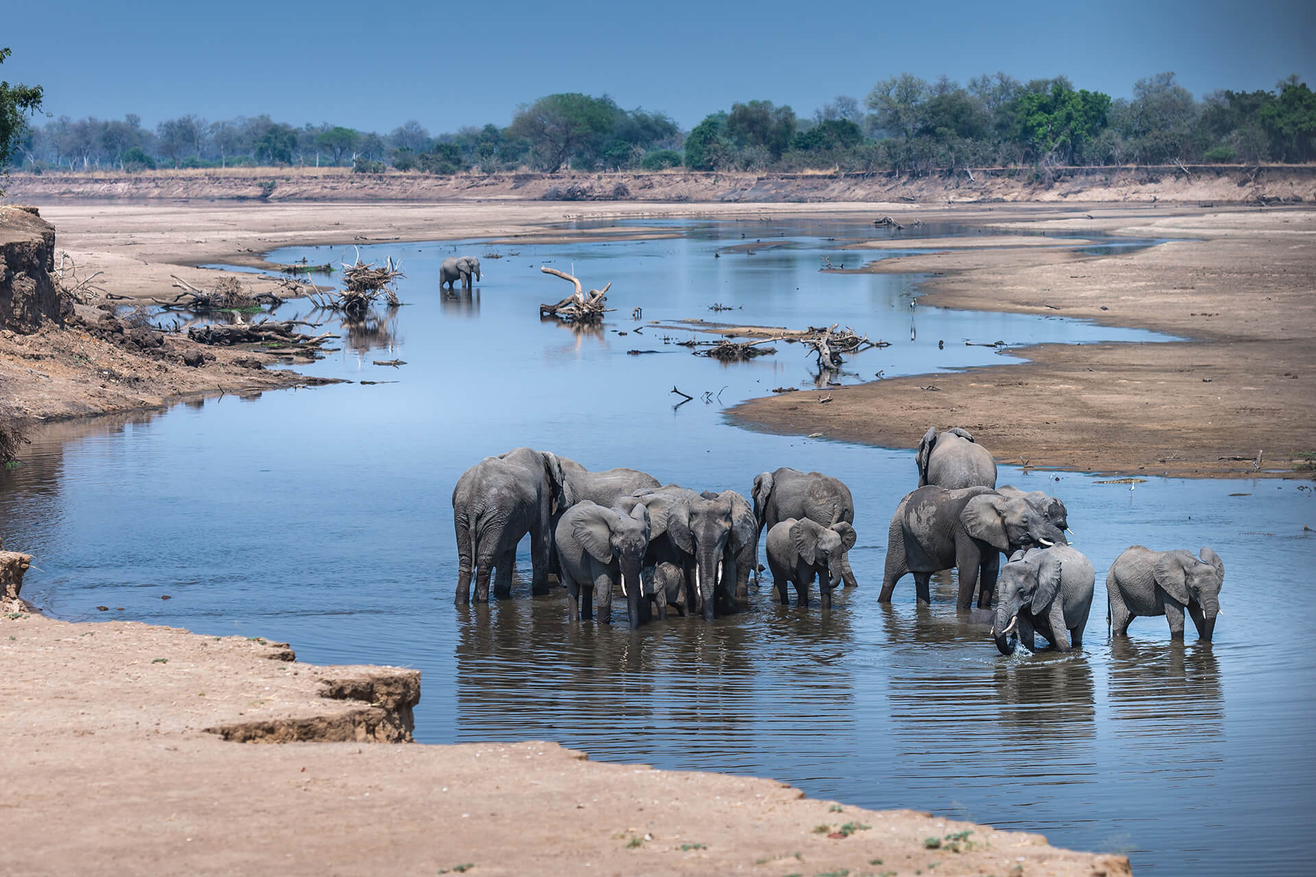 zambia-header-img__0005_06